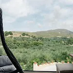 Mimoza Apelati アパート