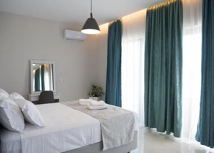 Mimoza Apelati アパート Keri